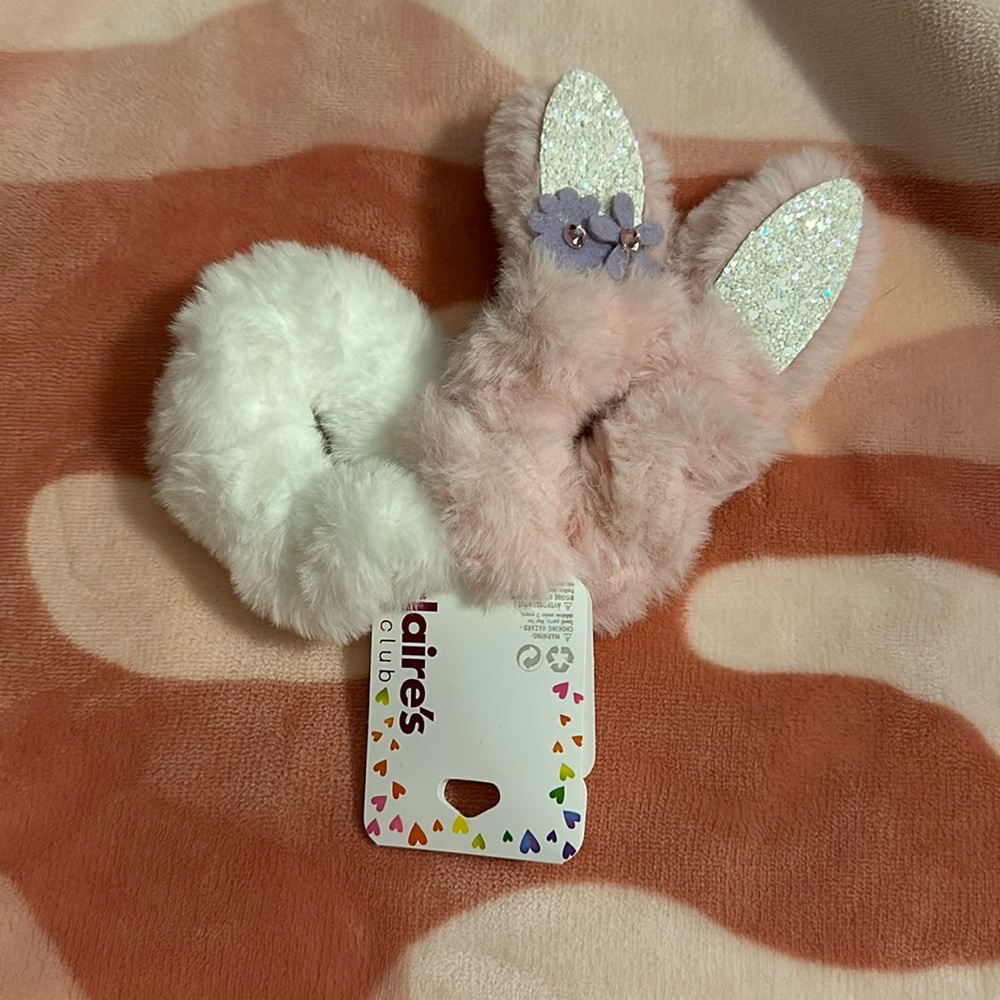 Claire’s Furry Bunny & White Hair Scrunchies